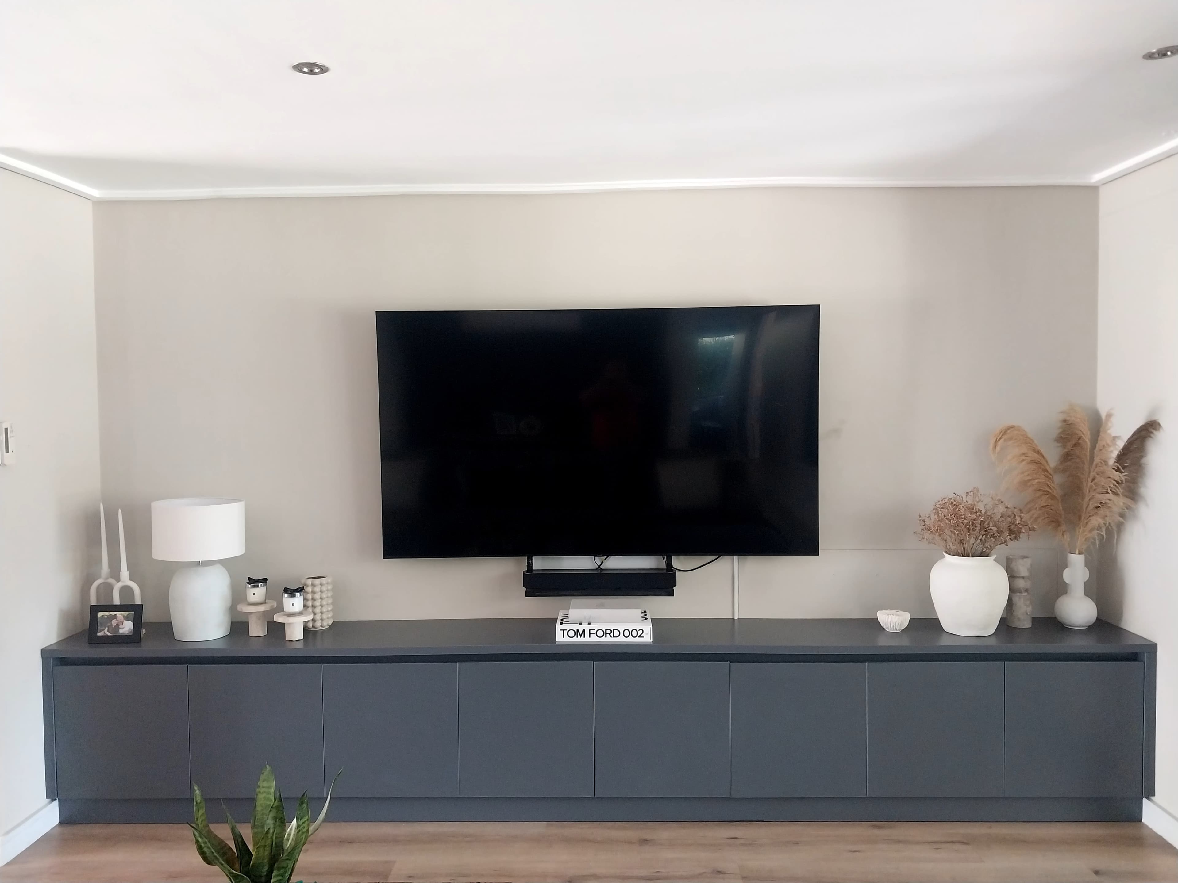 TV Feature Wall gallery image